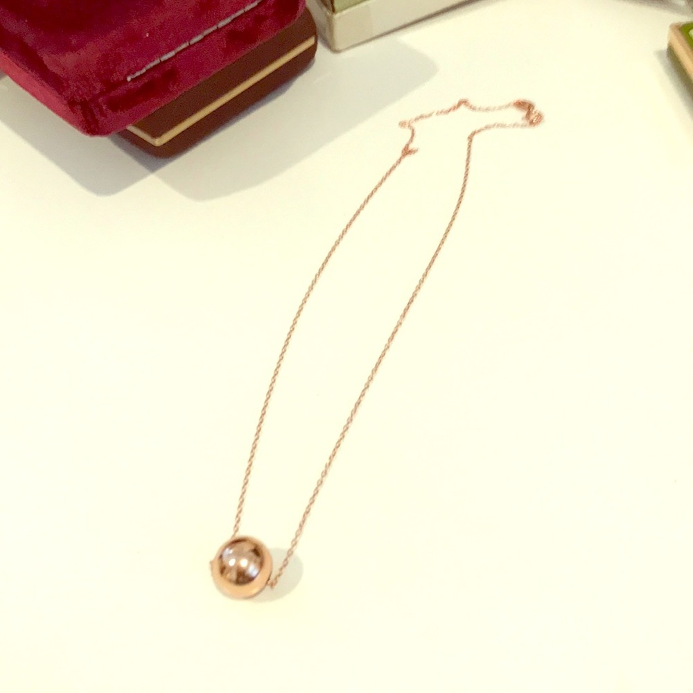 Rose gold necklace